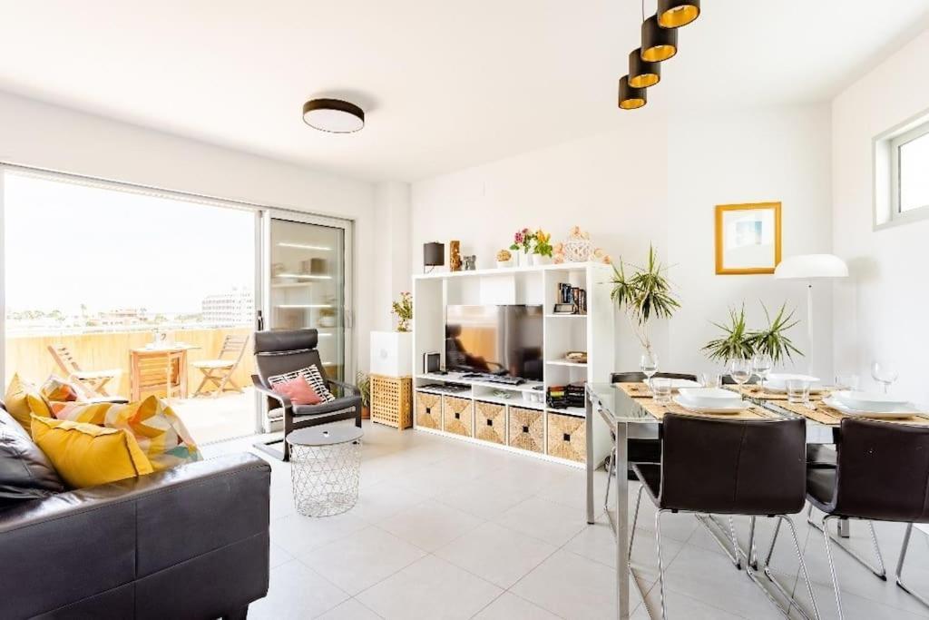El Medano Beachfront Triplex Penthouse With Pool, Rooftop, Sea View Exteriér fotografie