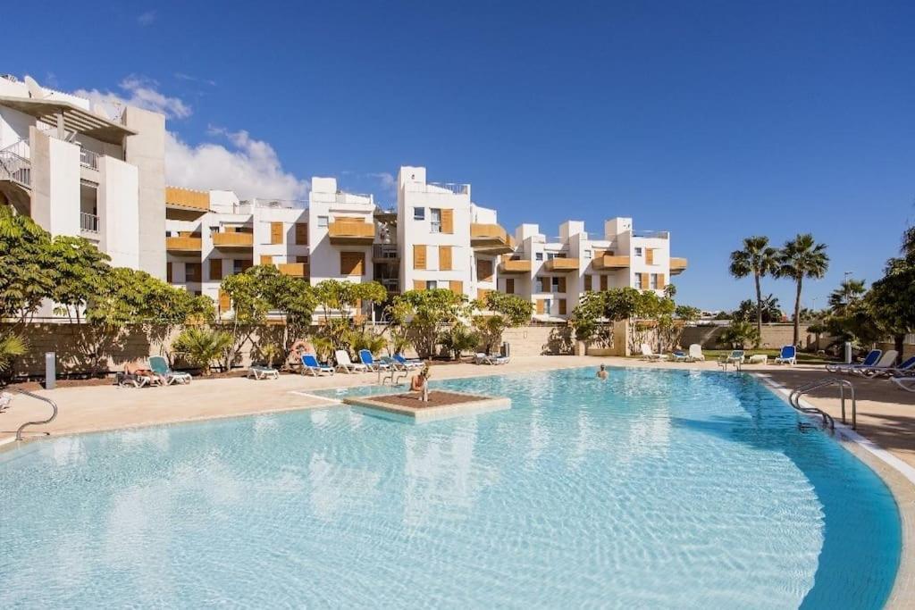 El Medano Beachfront Triplex Penthouse With Pool, Rooftop, Sea View Exteriér fotografie
