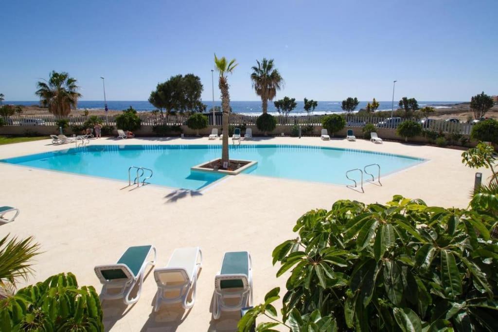 El Medano Beachfront Triplex Penthouse With Pool, Rooftop, Sea View Exteriér fotografie